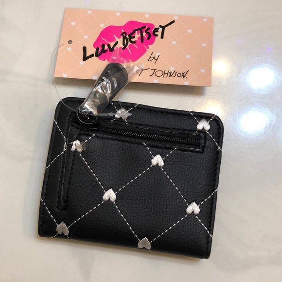 Betsey Johnson Luv Betsey Snap Card Wallet Black & Nude White Stitched Heart NWT - Picture 6 of 16